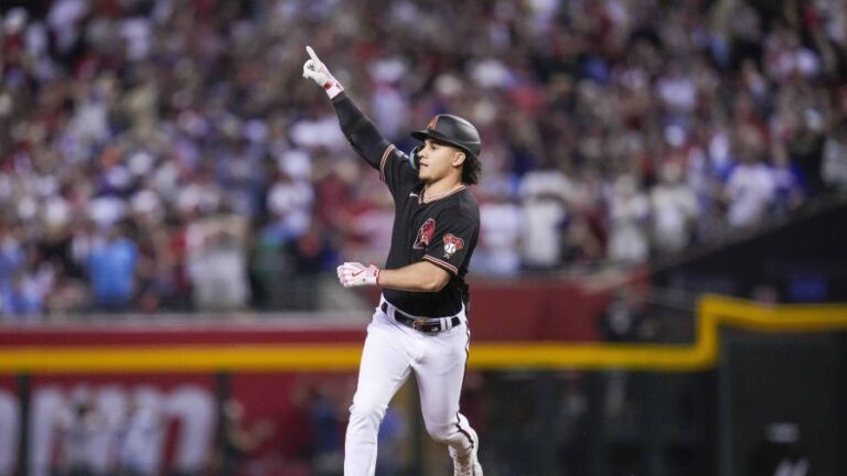 Thomas empata con jonrón, Moreno aporta hit decisivo y Diamondbacks empatan serie ante Filis