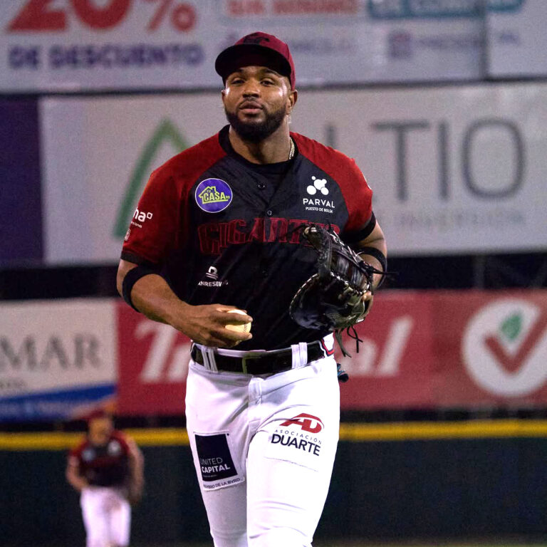 Kelvin Gutiérrez empata en hits con Manny Ramírez y José Oliva