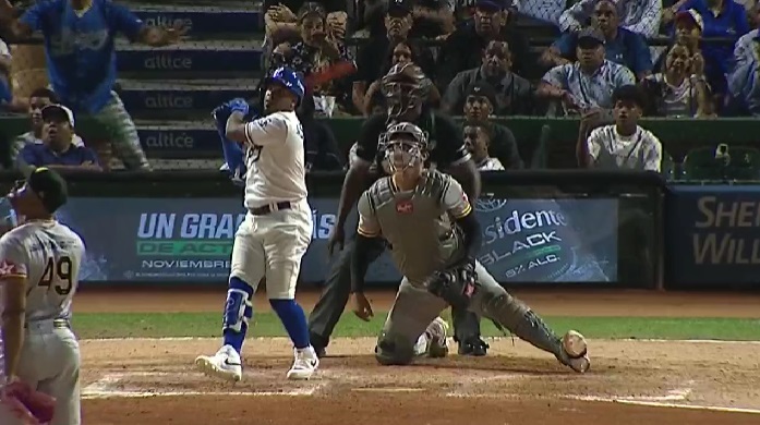 Domingo Leyba impulsa triunfo de los Tigres del Licey sobre las Águilas Cibaeñas