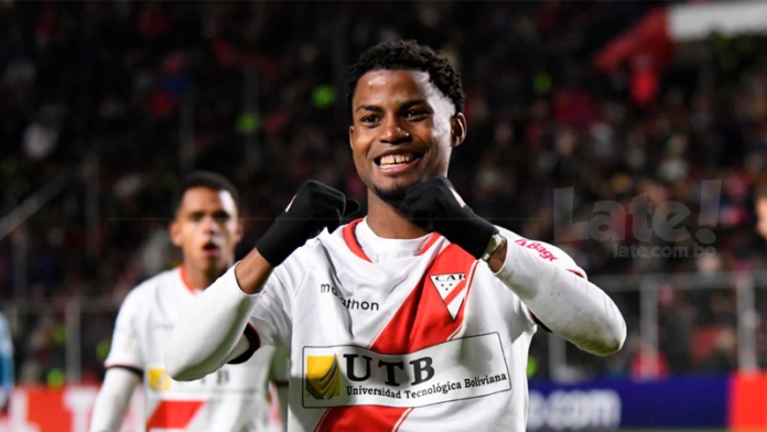 BOLIVIA: Dominicano Dorny Romero anota un gol en la victoria de su equipo